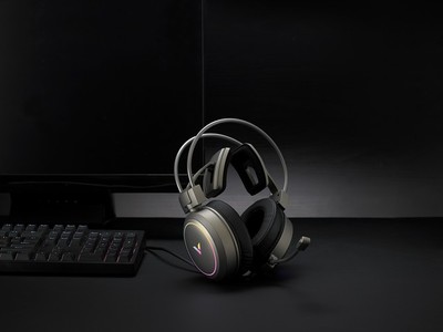 解码电竞利器 雷柏VH610石墨烯复合膜游戏耳机的音效奥秘